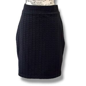NWT Nordstrom Leota Size S Black Pull-on Straight Pencil Mini Skirt Classic